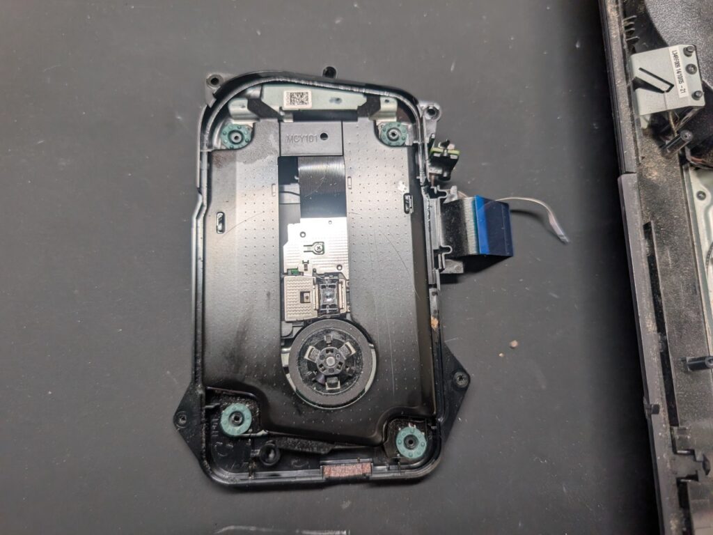 CECH-4300Cのピックアップレンズユニットの写真