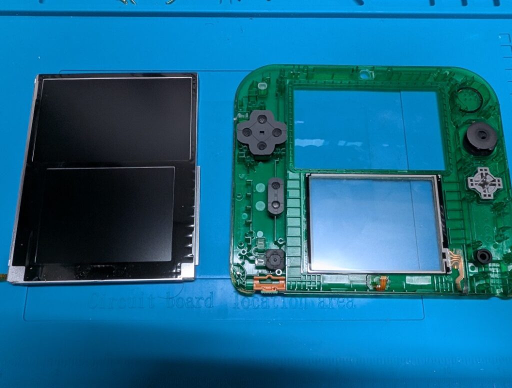 2DSのタッチパネル交換時の写真