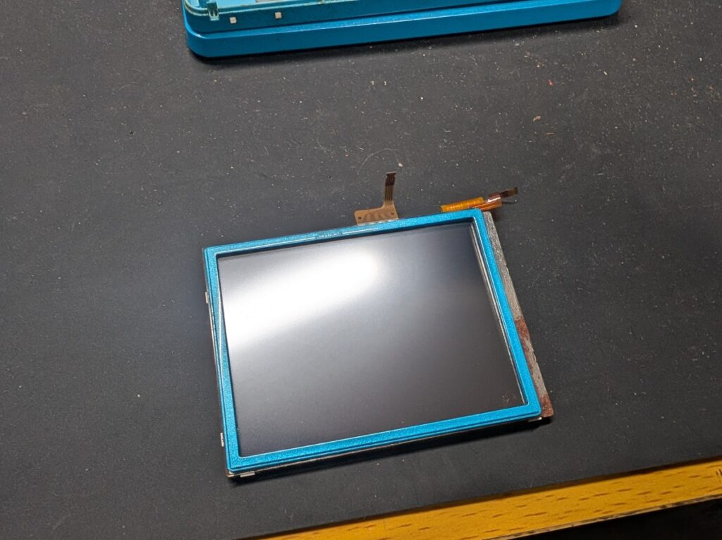 タッチパネル交換後の3DSの写真