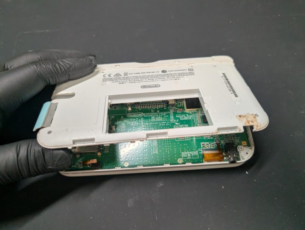 3DSLLの分解時の写真
