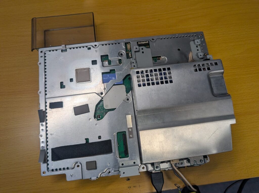 CECHA00のメイン基板修理後の動作確認時の様子