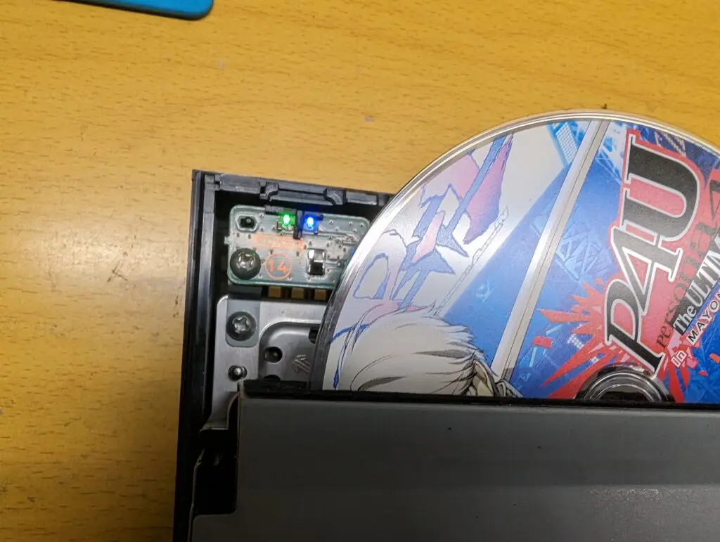 CECHA00のディスクドライブの動作不良の症状を撮影した画像