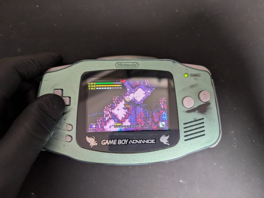 IPS液晶を取り付けた後のGBA起動画面