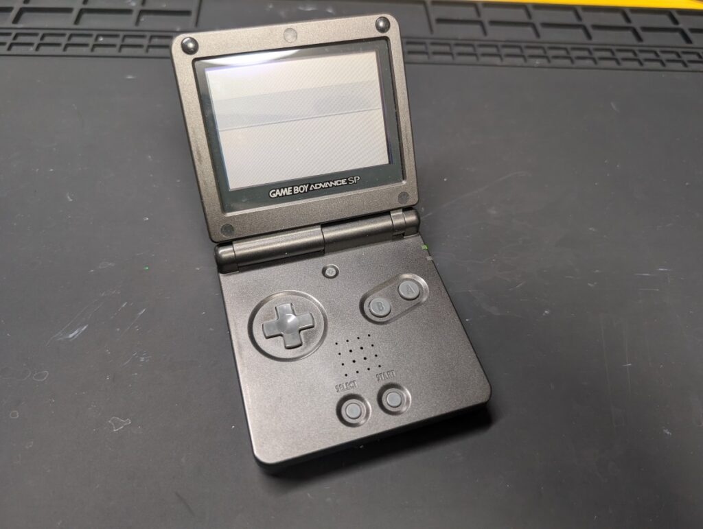 画面が正常に映らないGBASPの写真