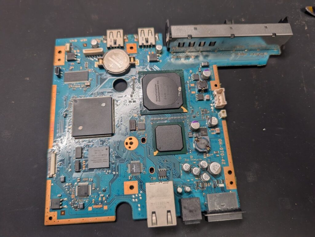 SCPH-90000のメイン基板の写真