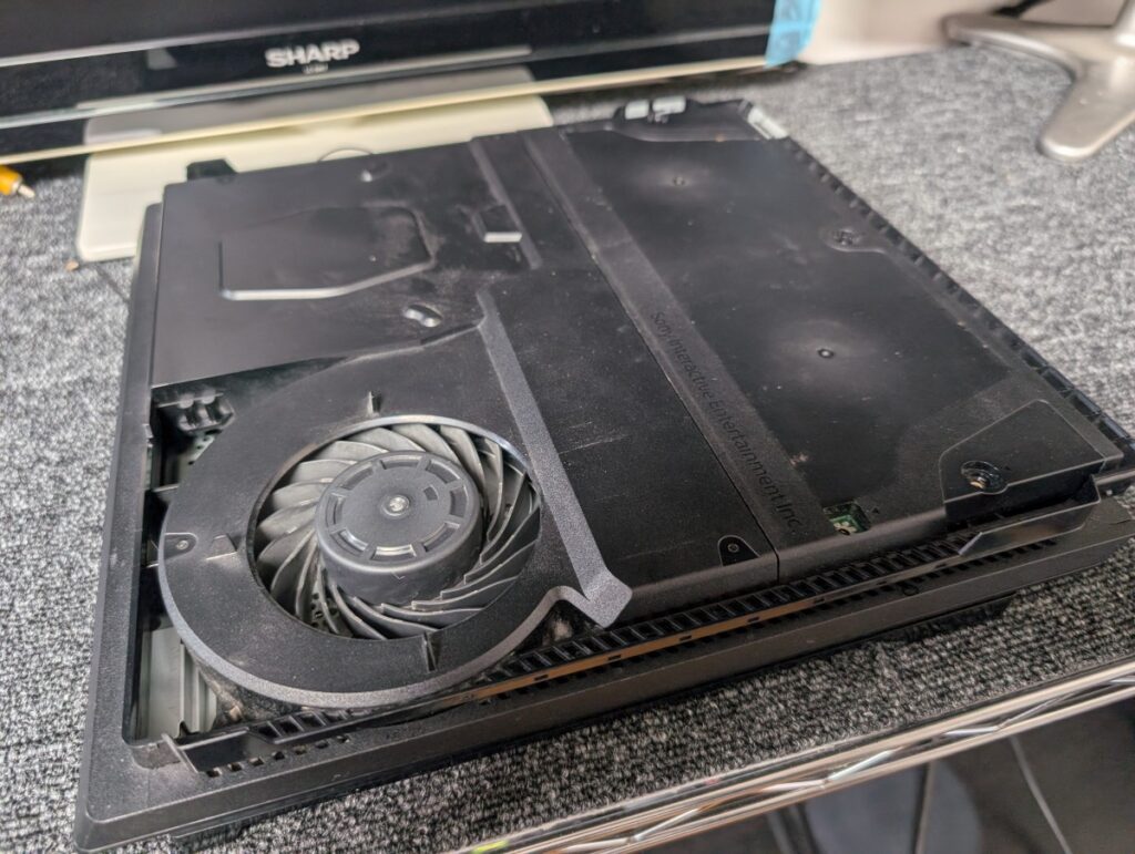 CUH-7000Bの動作確認時の写真