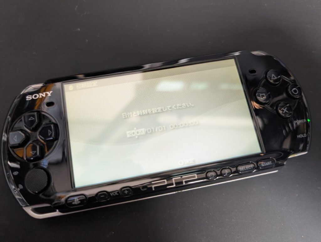 PSP-3000のプロテクターパネル交換後の本体写真