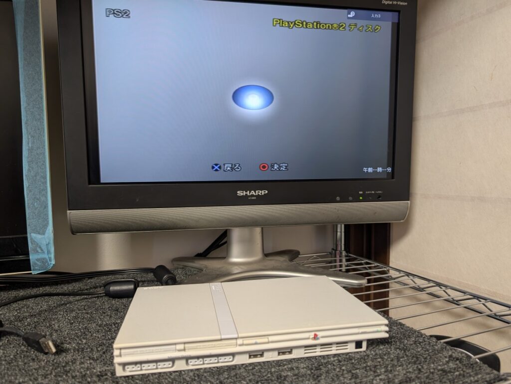 SCPH-77000のピックアップレンズ交換後の動作確認時の様子
CD規格ディスク読み込み成功時の写真