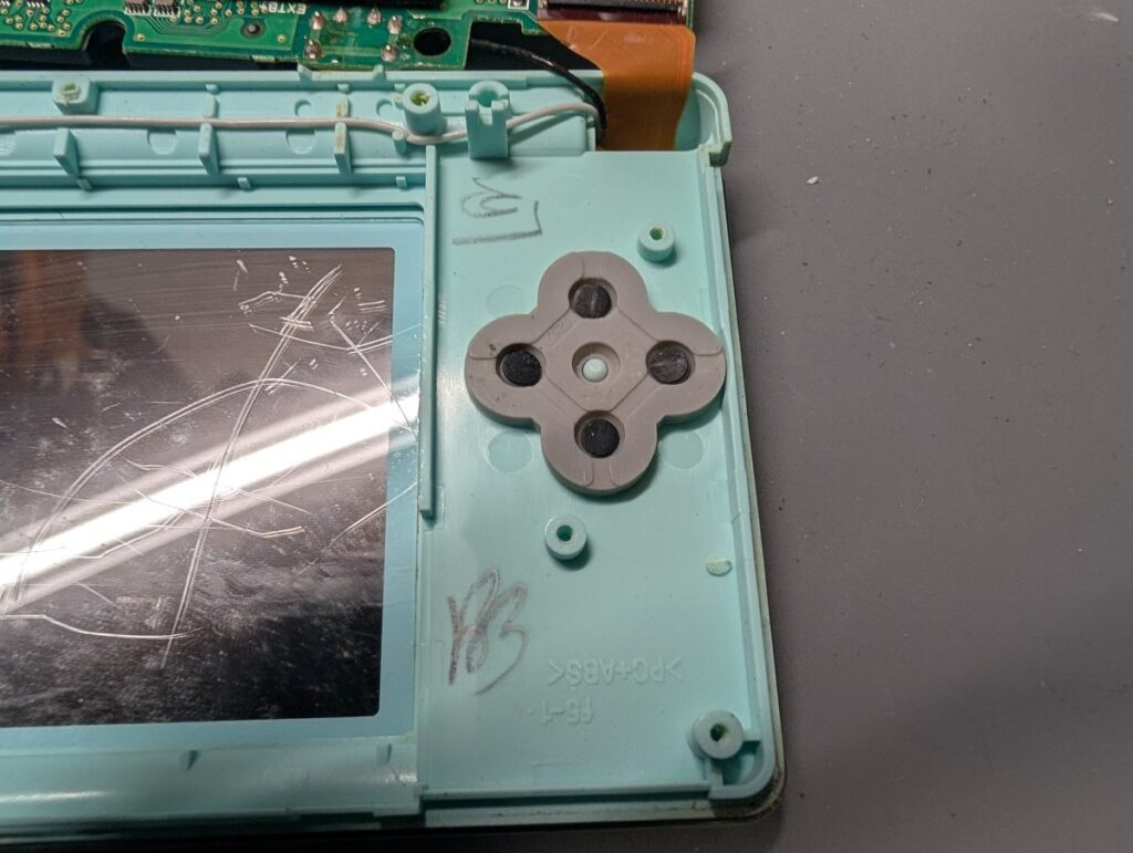 DS Liteのボタンラバーの写真