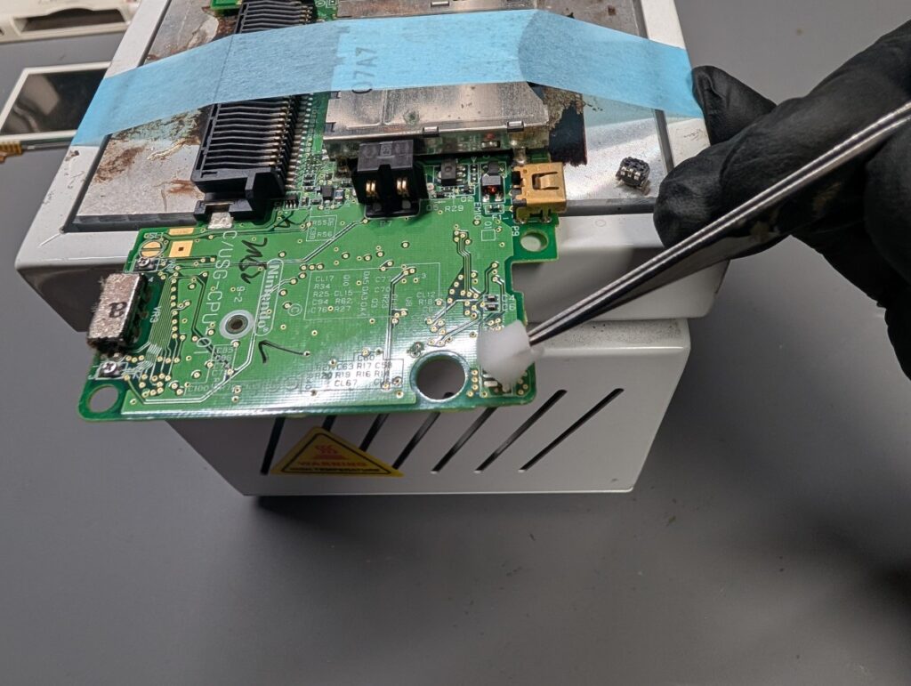 DSLiteのLボタン交換手順の画像