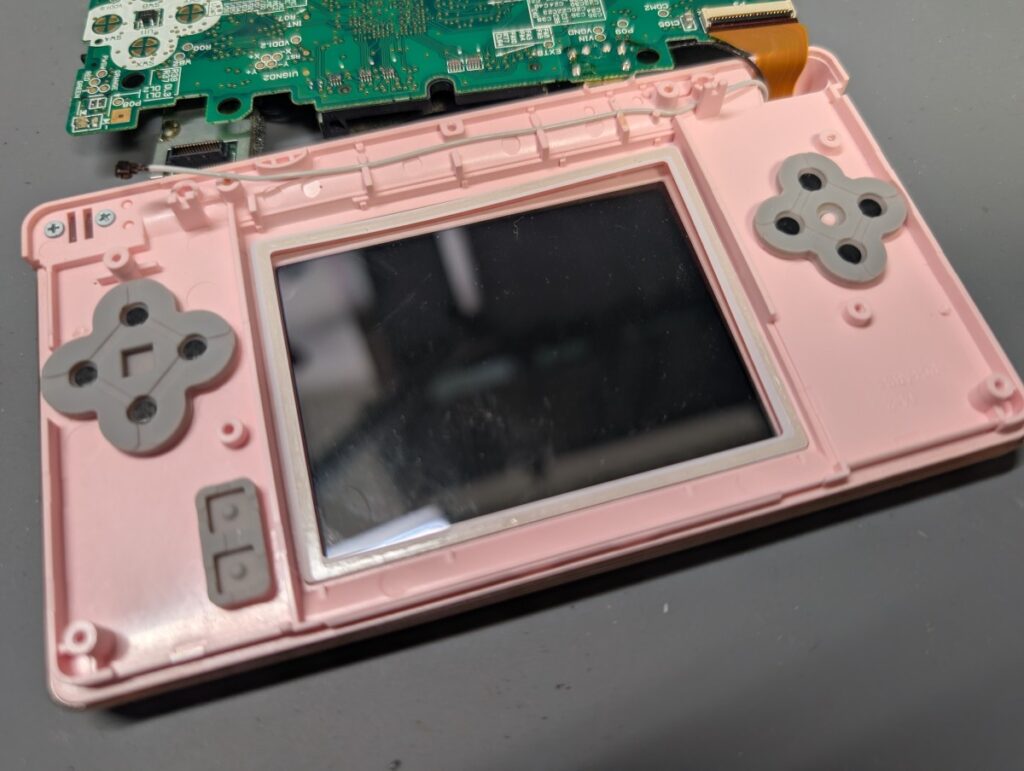 DSLiteのタッチパネル交換手順の画像