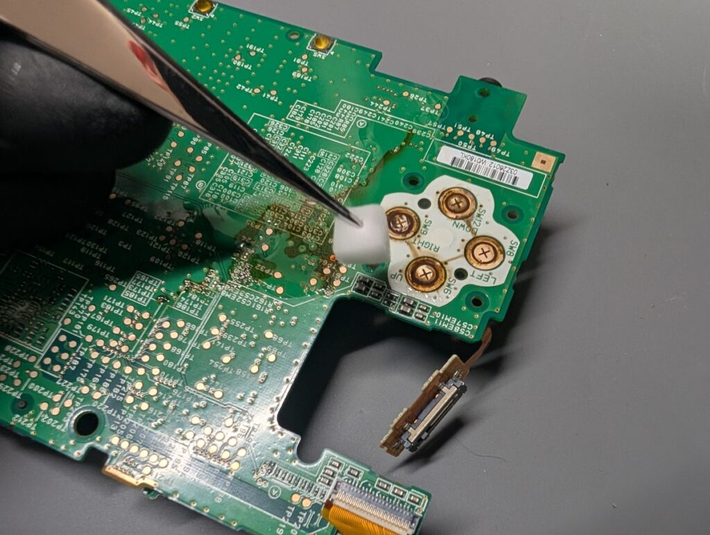 3DSLLのボタン修理時の写真