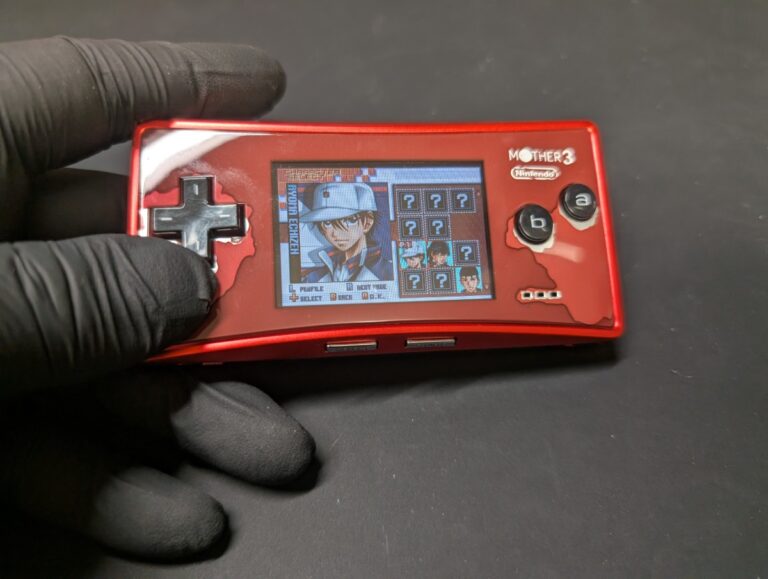 ボタンが効かないゲームボーイミクロの写真