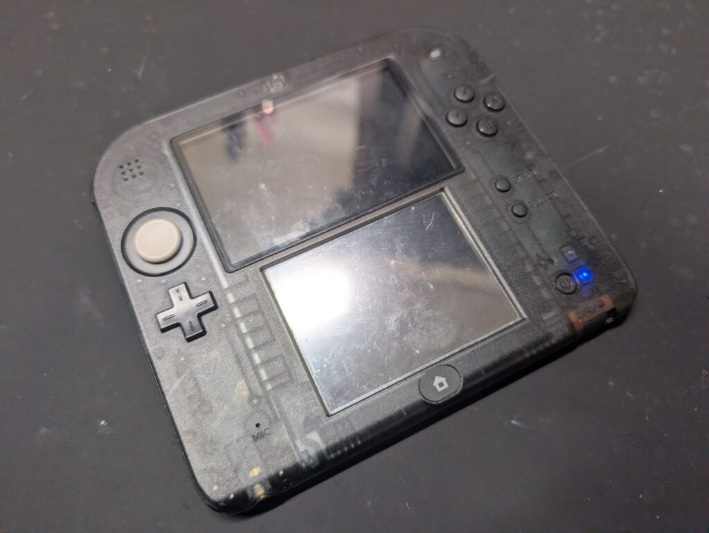 2DSのスライドパッド交換後の様子