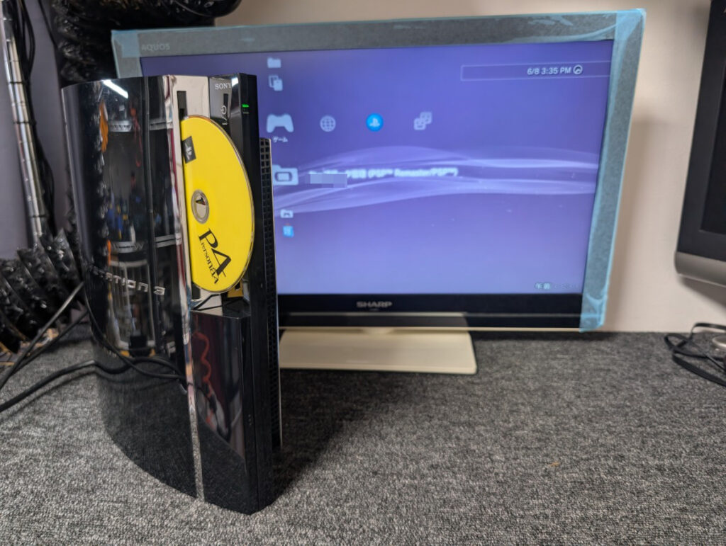 CECHA00を縦置きにして起動している時の写真
