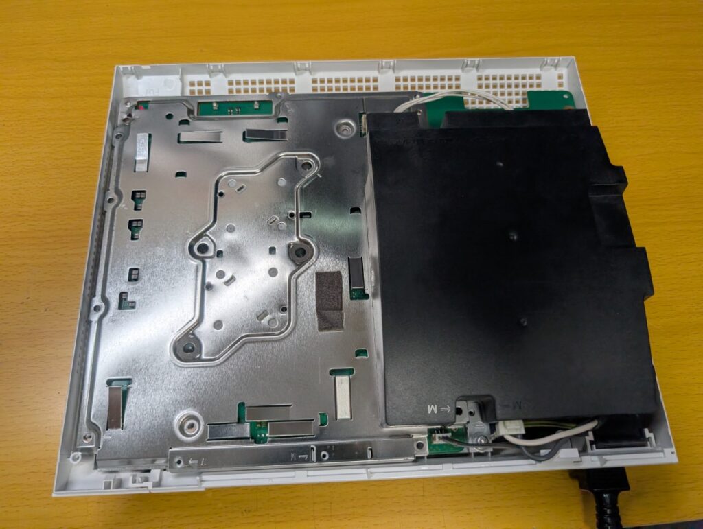 CECHL00の基板修理後の動作確認時の写真