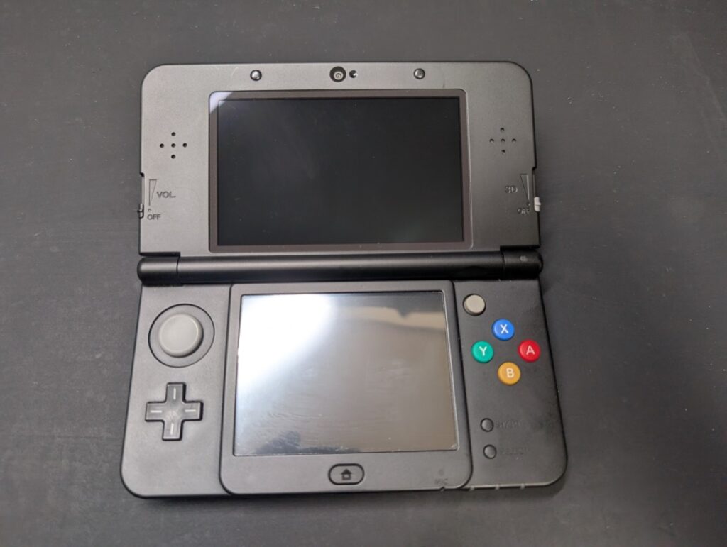 NEW3DS本体の写真