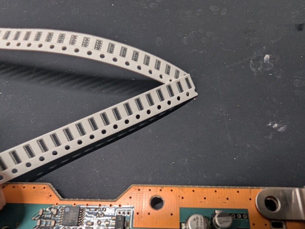 SCPH-18000に使用する抵抗の写真