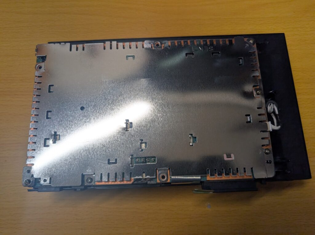 SCPH-18000の分解時の写真