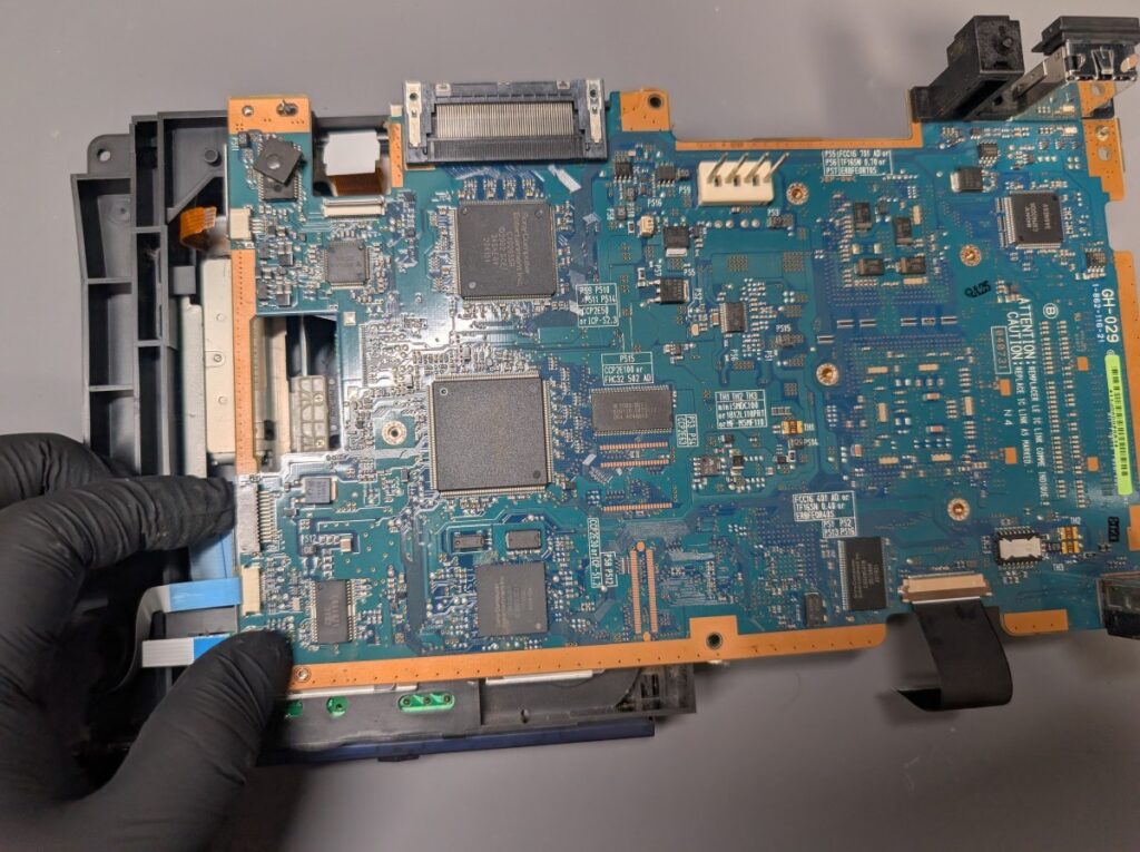 SCPH-50000の分解時の様子
