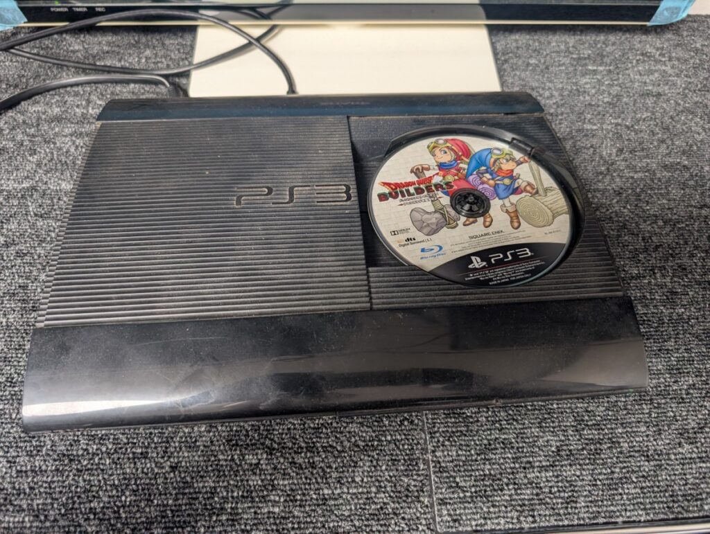 CECH-4300にPS3規格ディスクをセットしたときの写真
