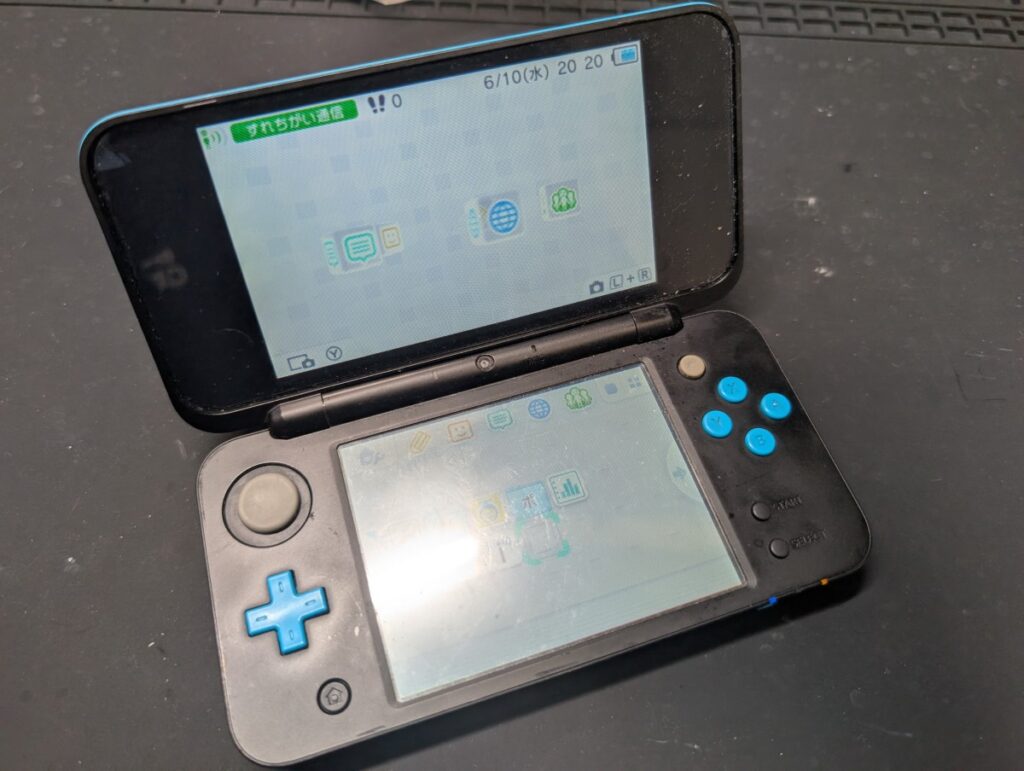 スライドパッドが誤作動を起こす2DSLLの写真