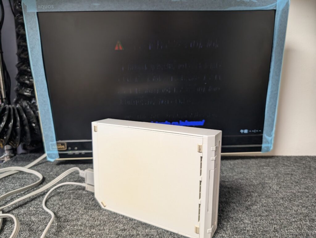 映像が出ないWii本体とテレビ画面の写真